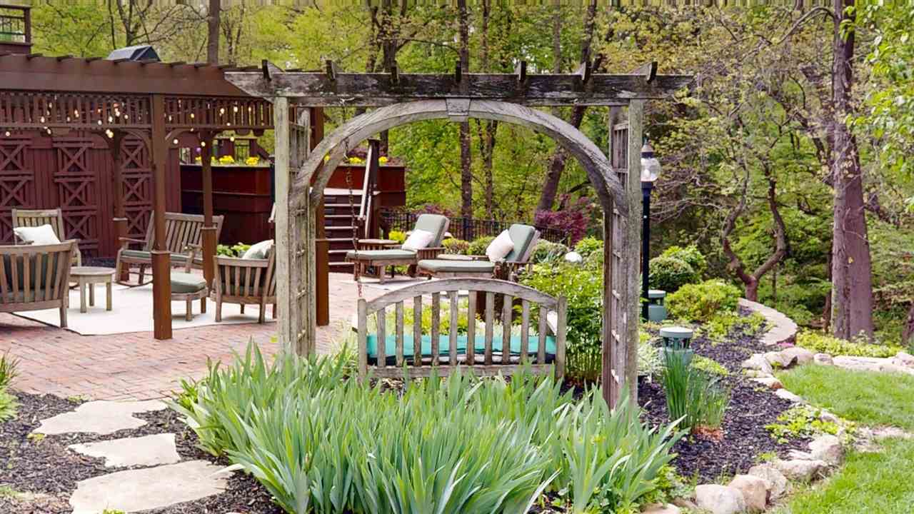3711 Forest Gate Drive NE Iowa City IA 52240