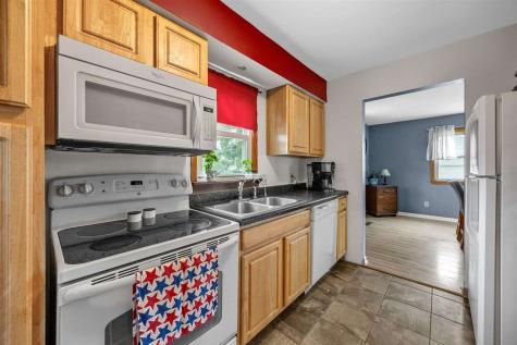 109 Marion Court Hiawatha IA 52233