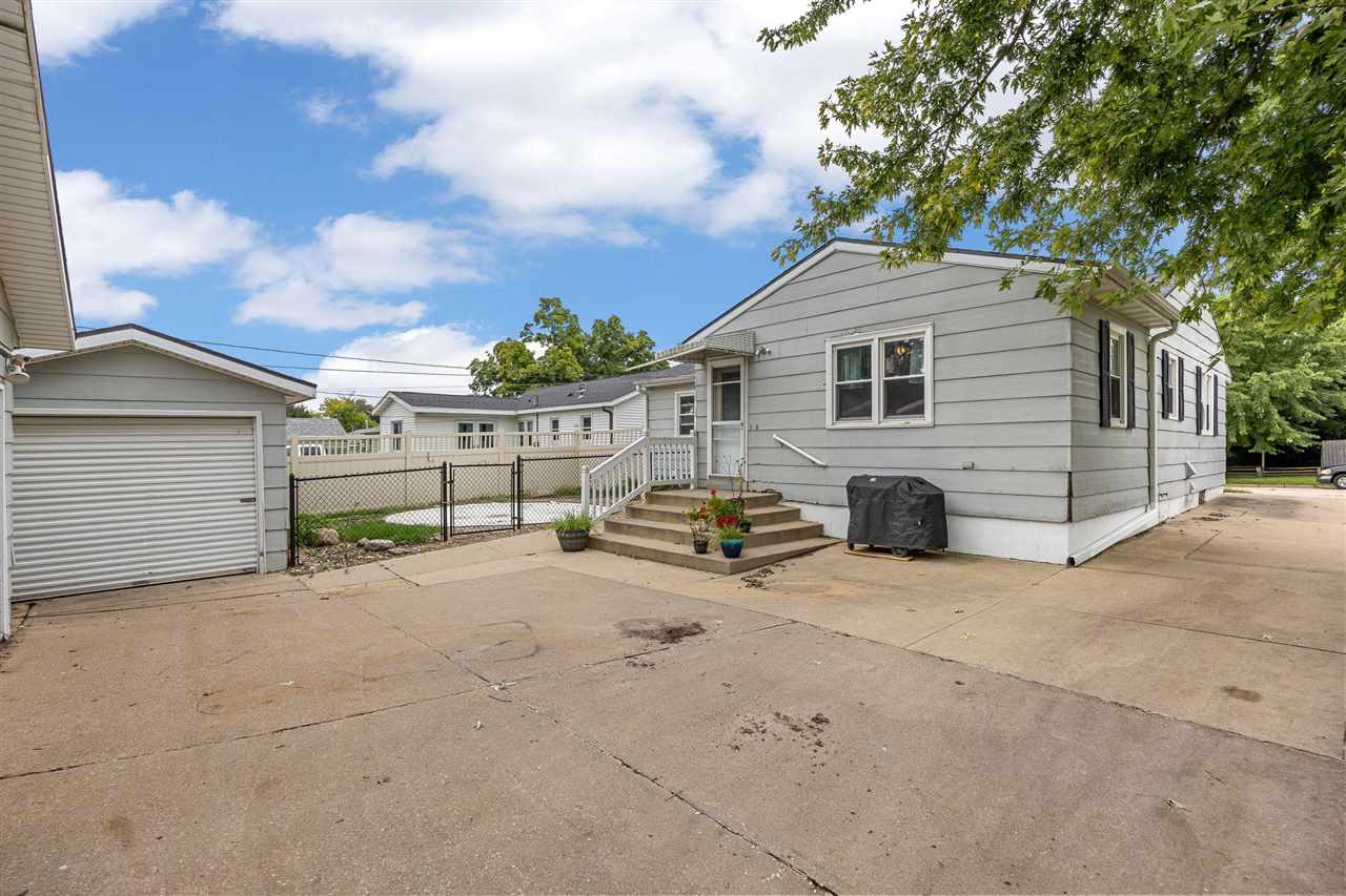 109 Marion Court Hiawatha IA 52233