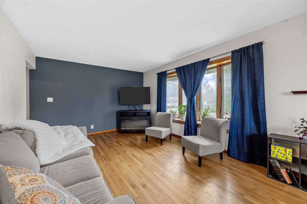 109 Marion Court Hiawatha IA 52233