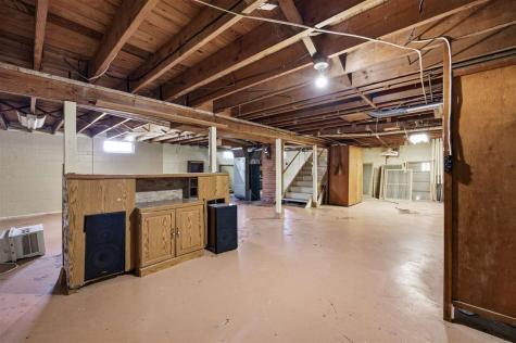 114 E 6th Street Tipton IA 52772