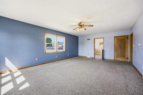 114 E 6th Street Tipton IA 52772