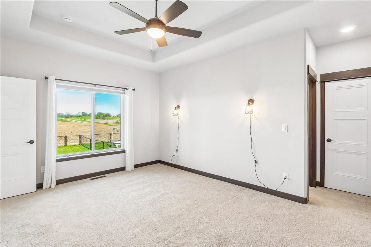 1260 Berkshire Lane North Liberty IA 52317