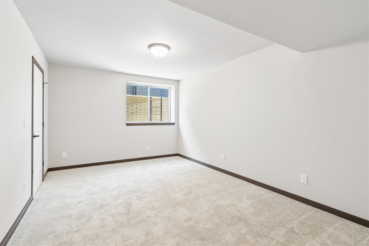 1260 Berkshire Lane North Liberty IA 52317
