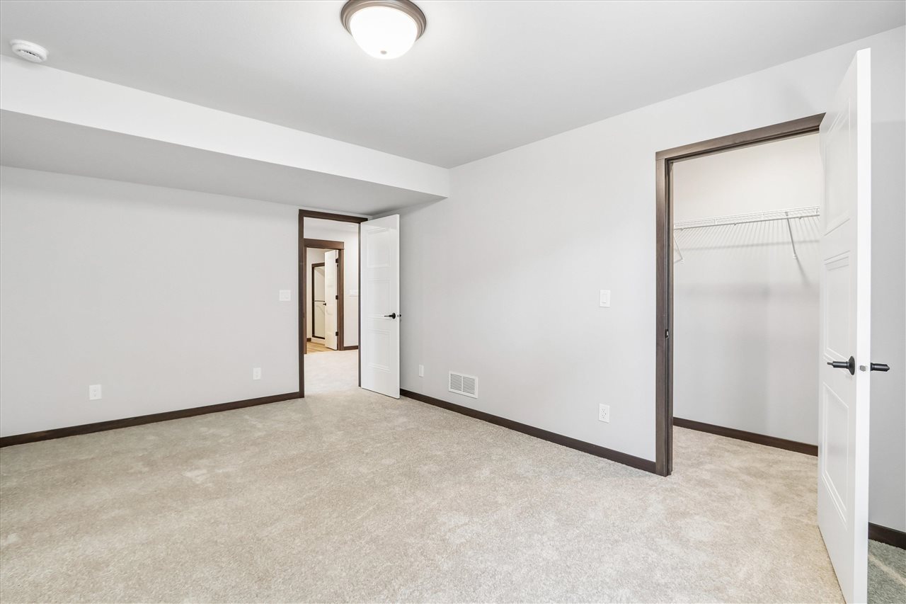 1260 Berkshire Lane North Liberty IA 52317