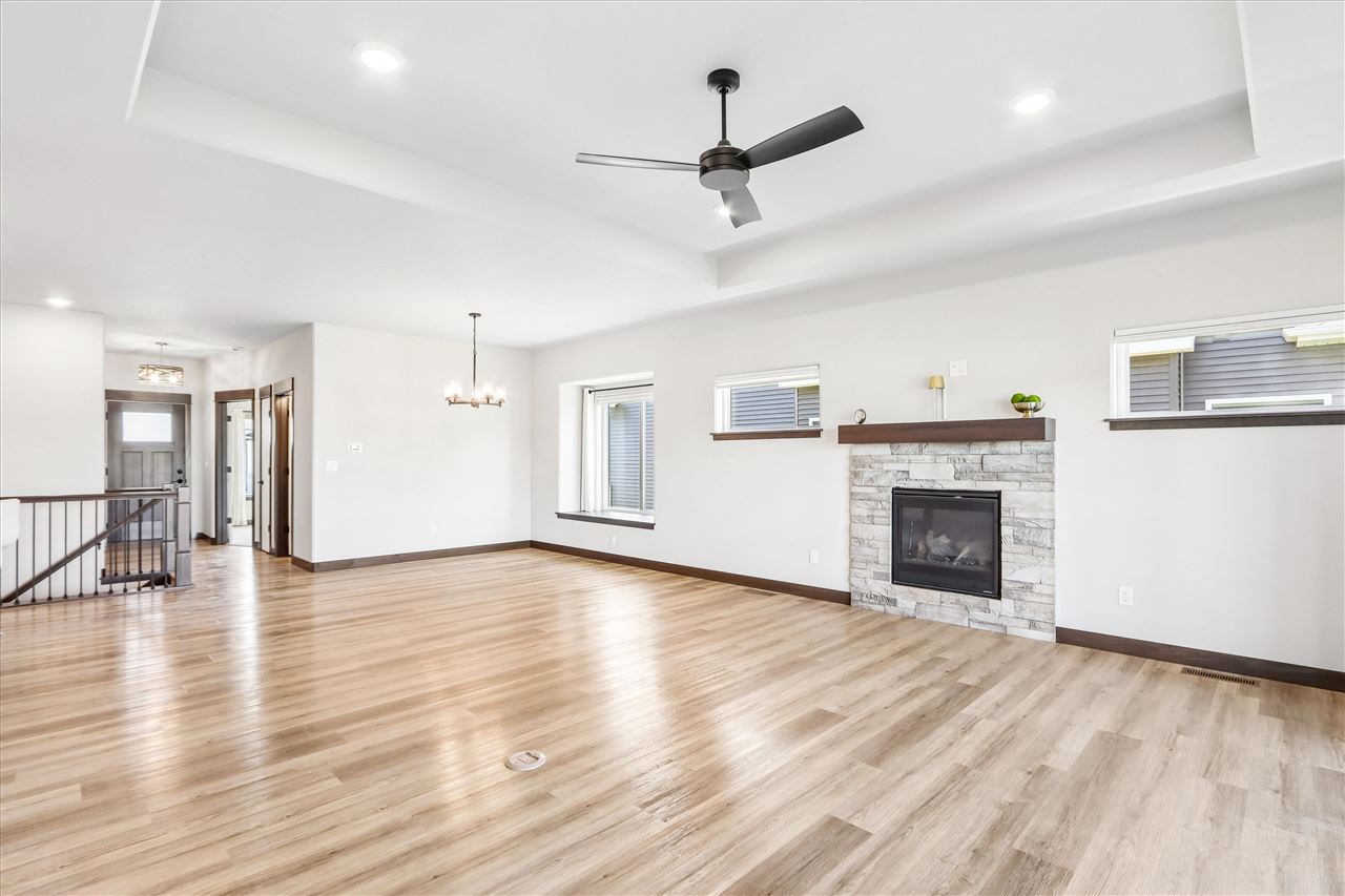 1260 Berkshire Lane North Liberty IA 52317