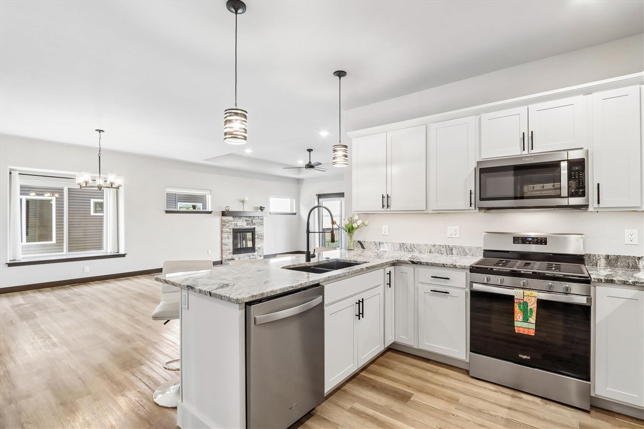 1260 Berkshire Lane North Liberty IA 52317