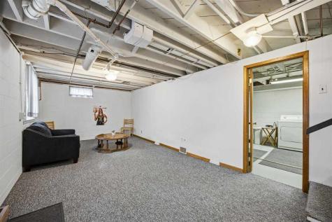 1829 NE K Avenue Cedar Rapids IA 52402