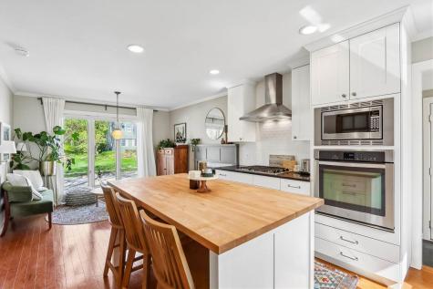 416 Macbride Road Iowa City IA 52246