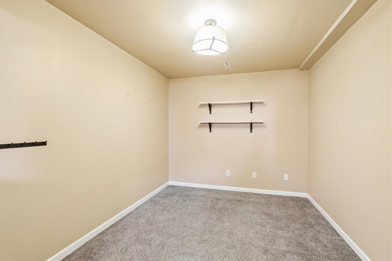 416 Macbride Road Iowa City IA 52246