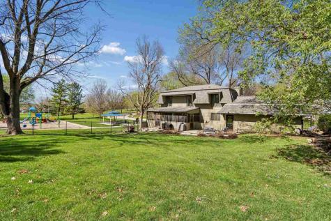 416 Macbride Road Iowa City IA 52246