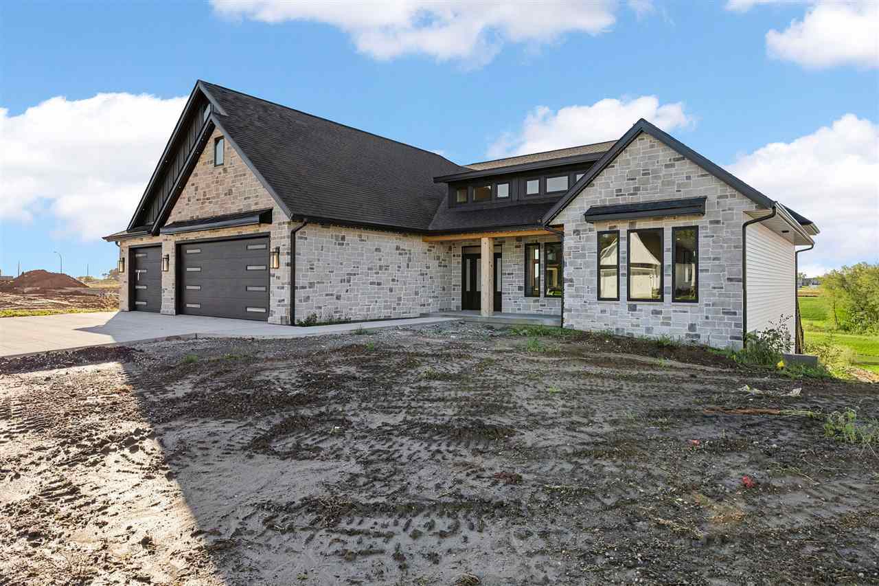501 Whitetail Lane Tiffin IA 52340
