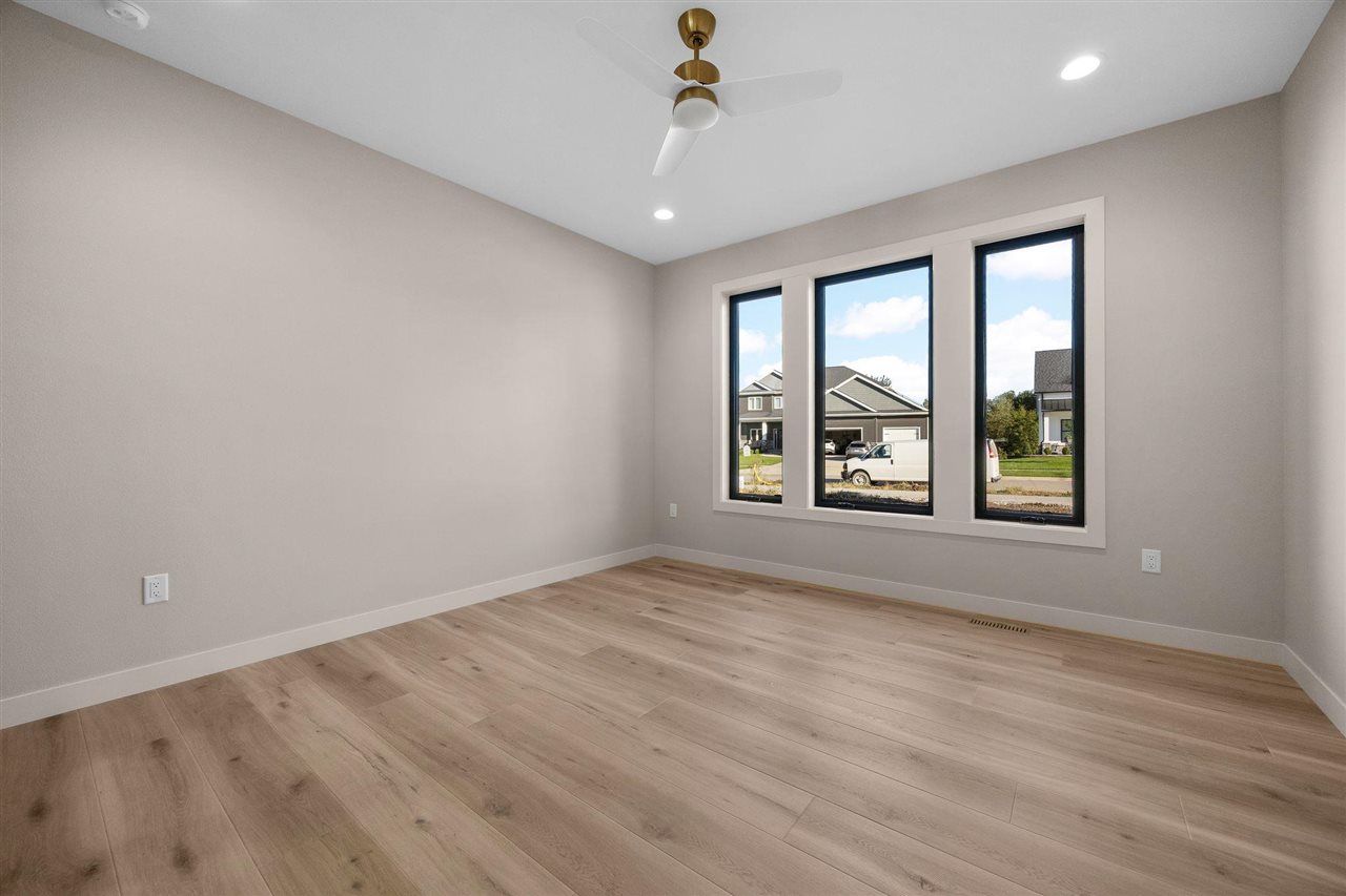 501 Whitetail Lane Tiffin IA 52340
