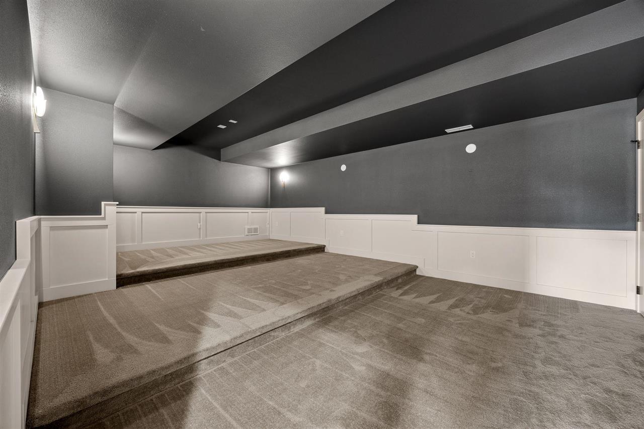 501 Whitetail Lane Tiffin IA 52340