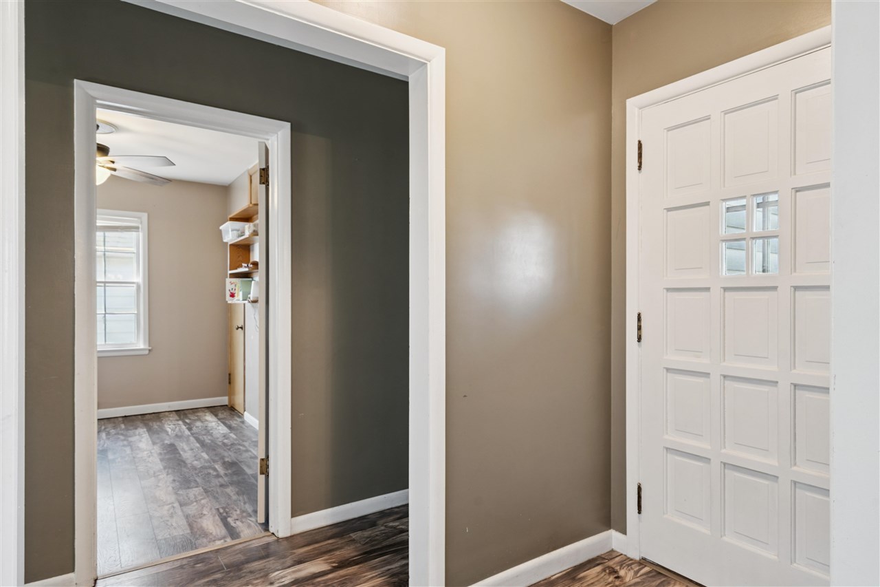 2421 10th Avenue SW Cedar Rapids IA 52404