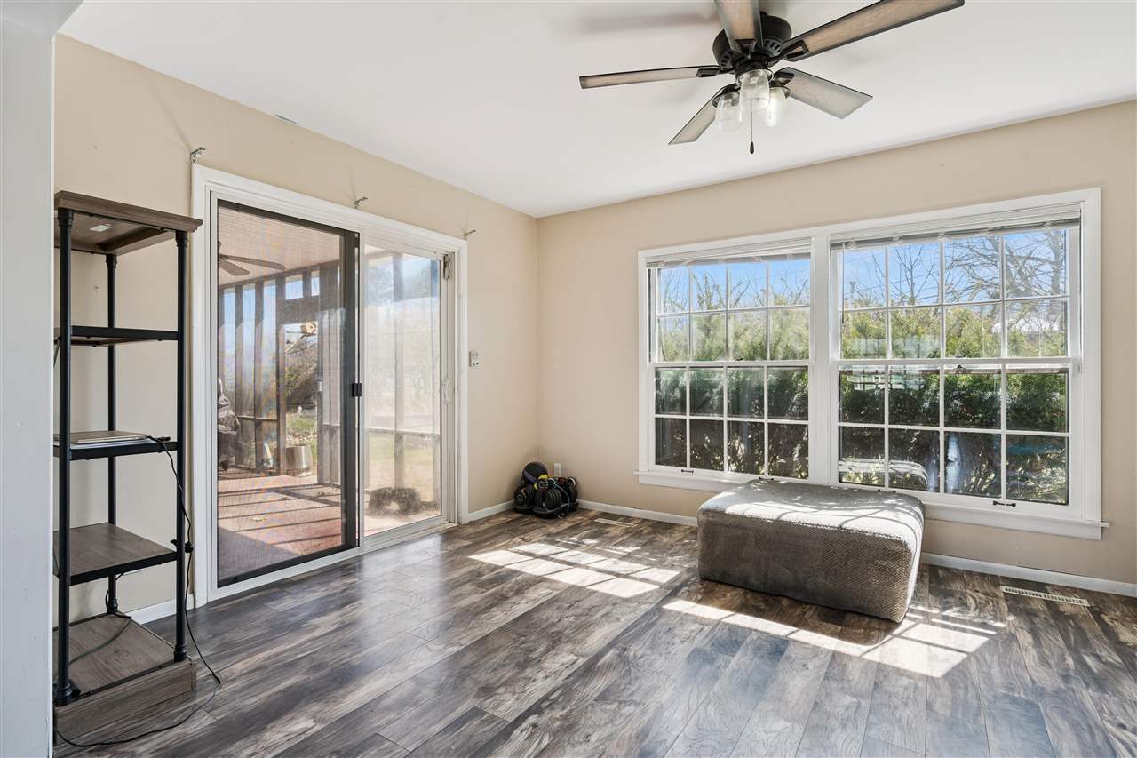 2421 10th Avenue SW Cedar Rapids IA 52404