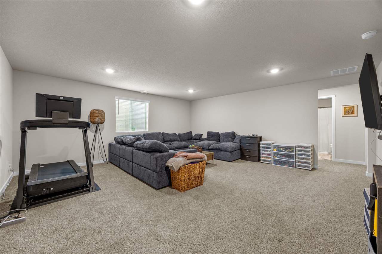 3381 Dreusicke Drive Coralville IA 52241