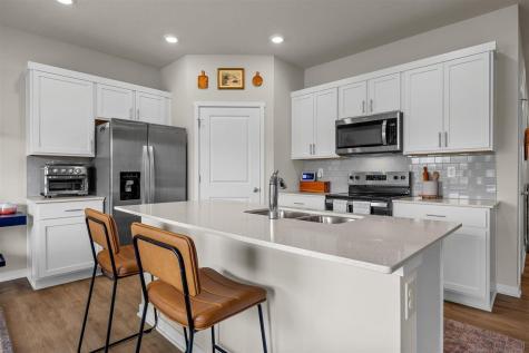 3381 Dreusicke Drive Coralville IA 52241
