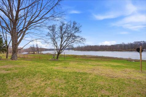 18416 Highway 70 Conesville IA 52739