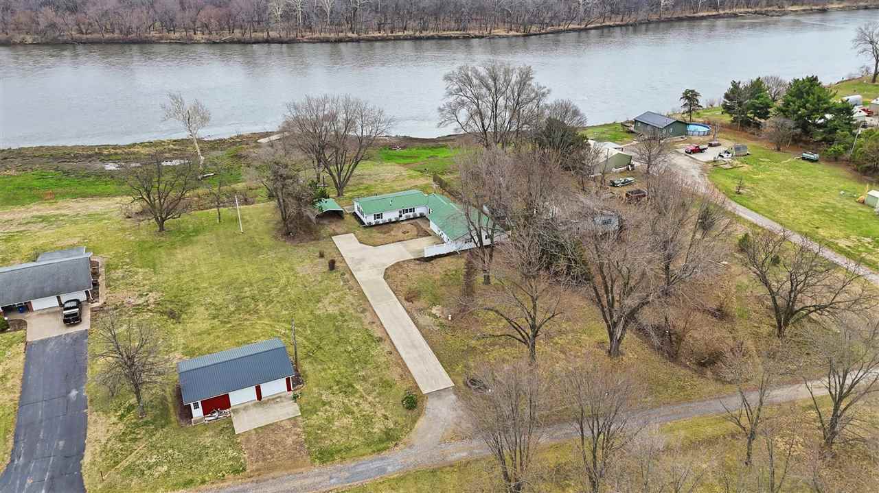 18416 Highway 70 Conesville IA 52739