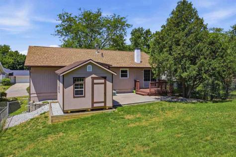 619 Olive Drive NW Cedar Rapids IA 52405