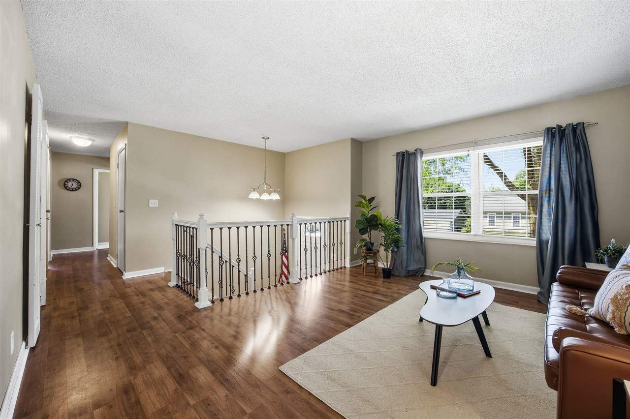 619 Olive Drive NW Cedar Rapids IA 52405