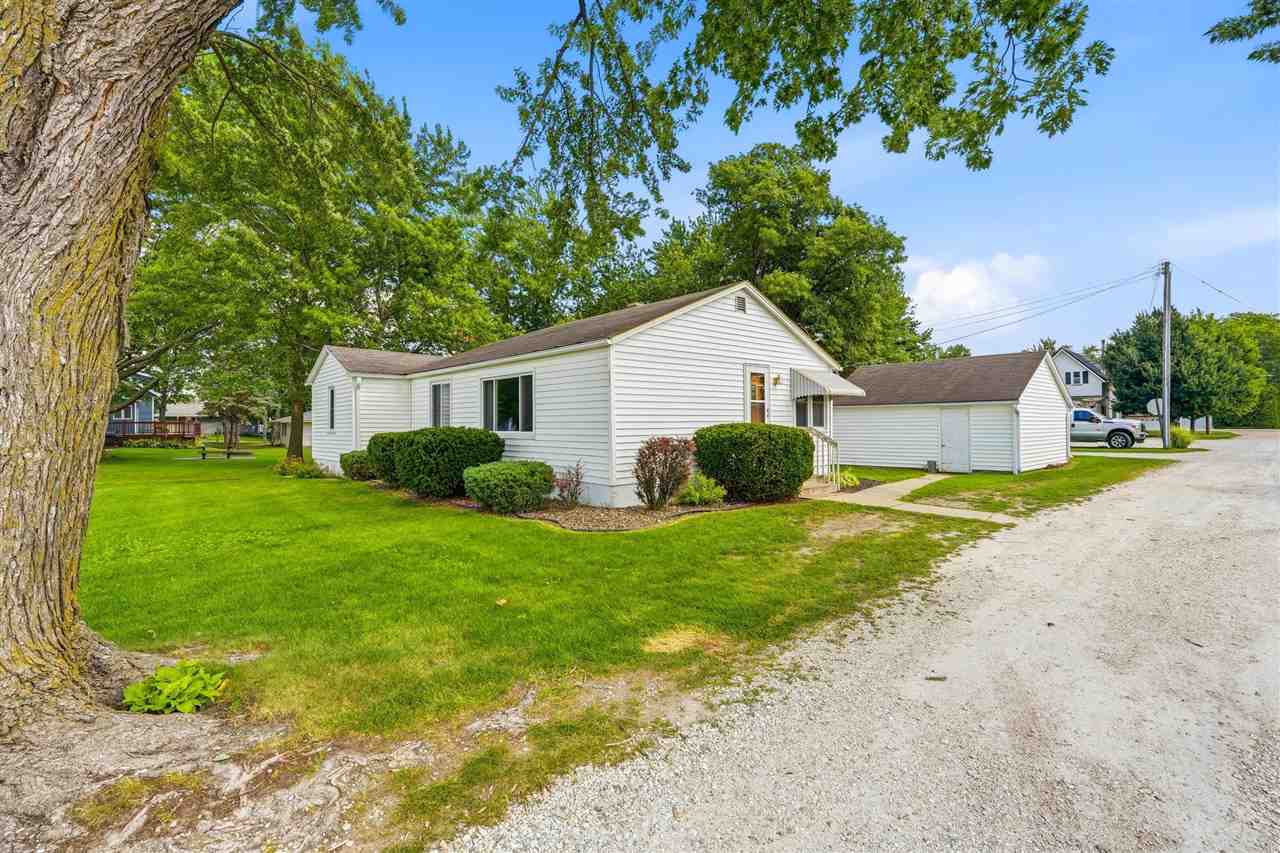 207 W Cummings Wayland IA 52654