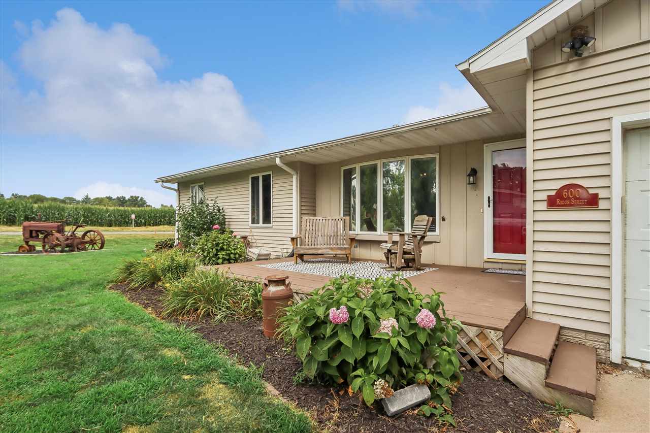 600 S Riggs Street Lone Tree IA 52755
