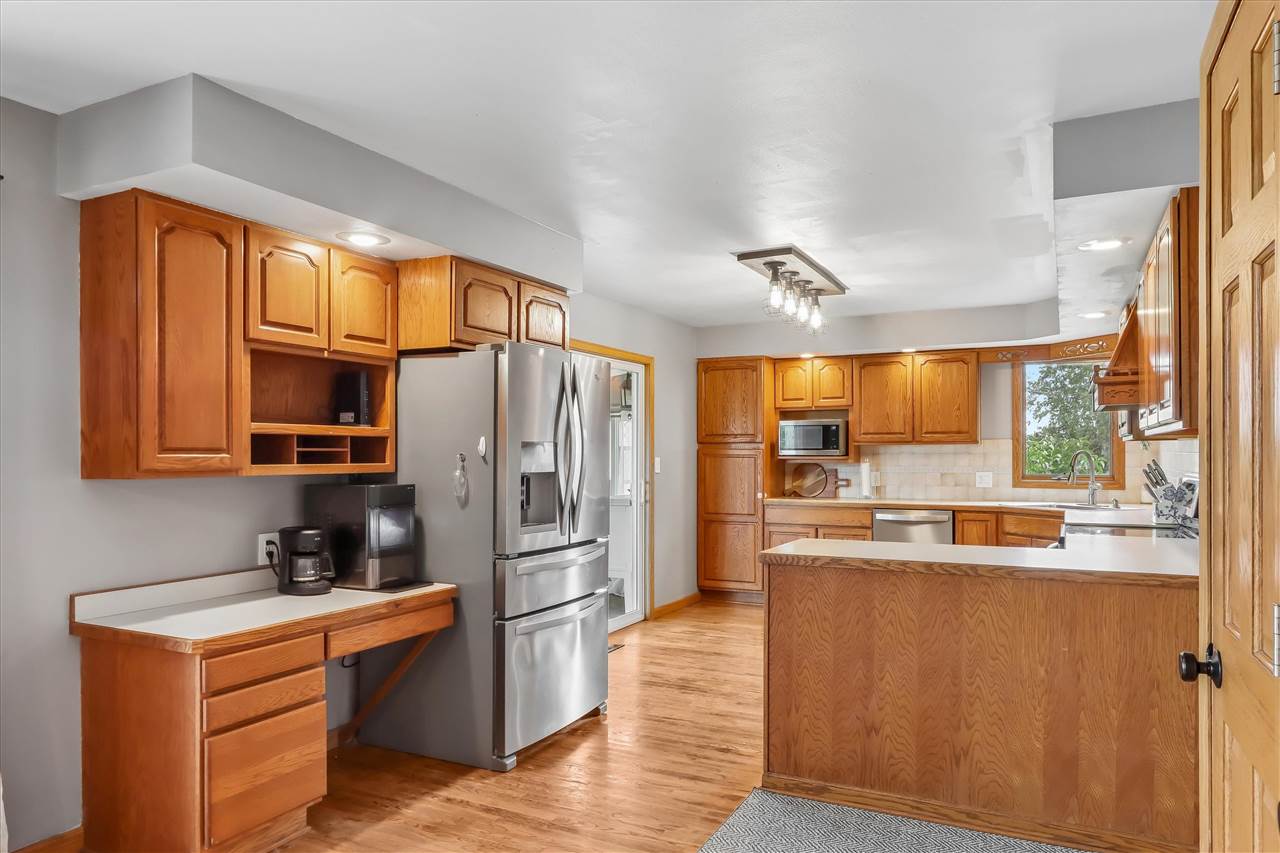 600 S Riggs Street Lone Tree IA 52755