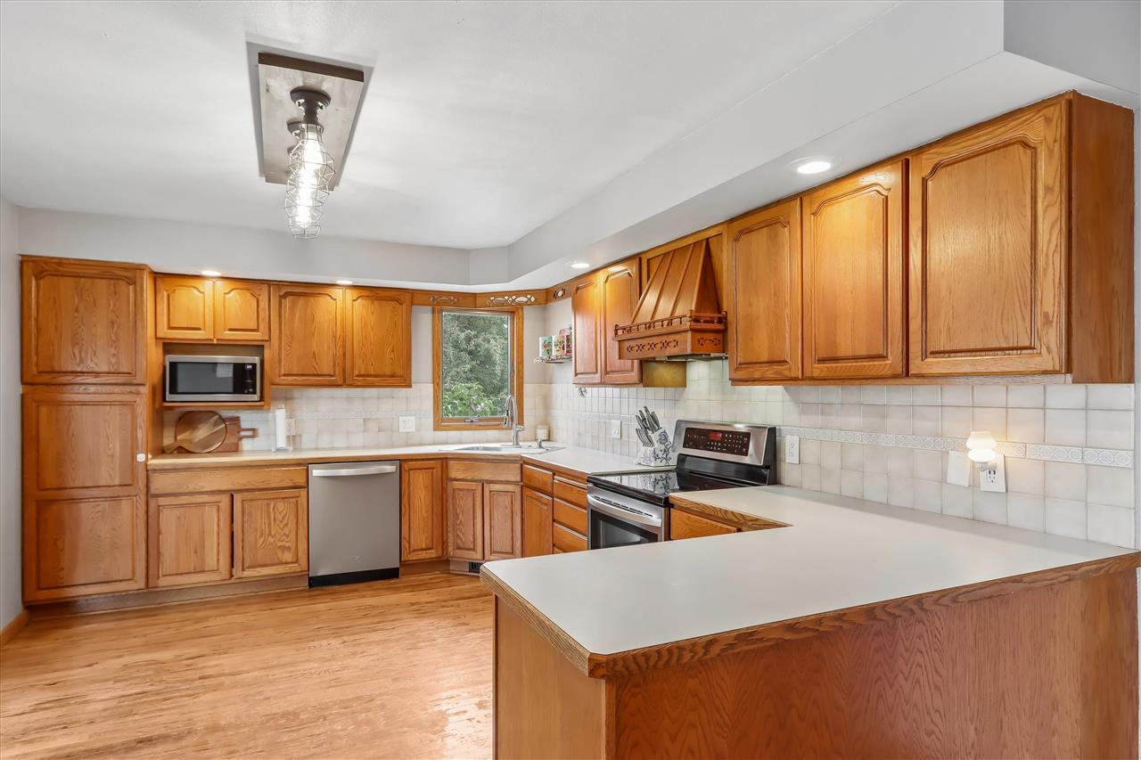 600 S Riggs Street Lone Tree IA 52755