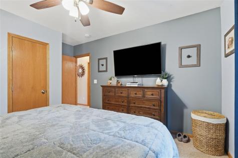1619 NW 9th Street Cedar Rapids IA 52405