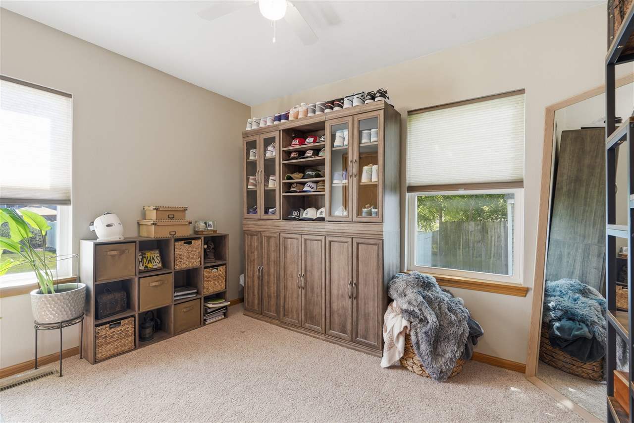 1619 NW 9th Street Cedar Rapids IA 52405