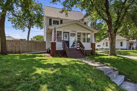 1330 C Street SW Cedar Rapids IA 52404