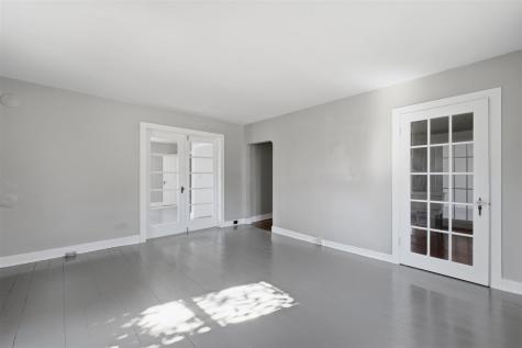 705 47th Avenue Amana IA 52203