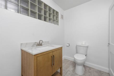 705 47th Avenue Amana IA 52203