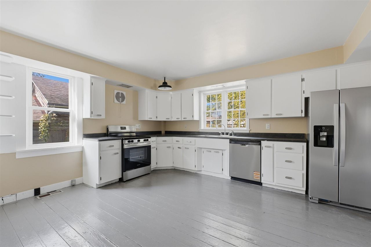 705 47th Avenue Amana IA 52203