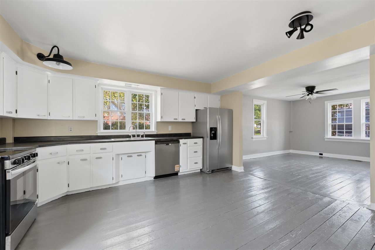 705 47th Avenue Amana IA 52203
