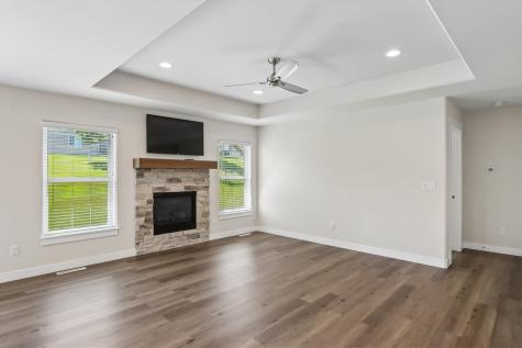 559 Dakota Avenue Tiffin IA 52340