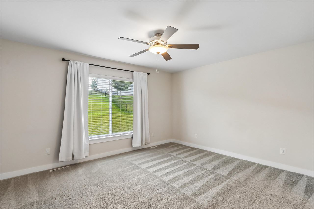 559 Dakota Avenue Tiffin IA 52340