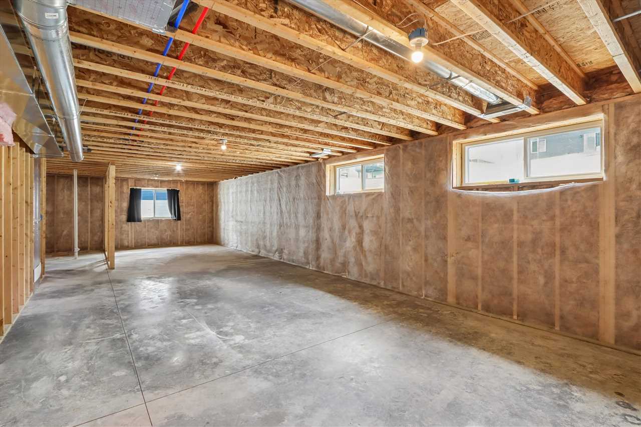 559 Dakota Avenue Tiffin IA 52340