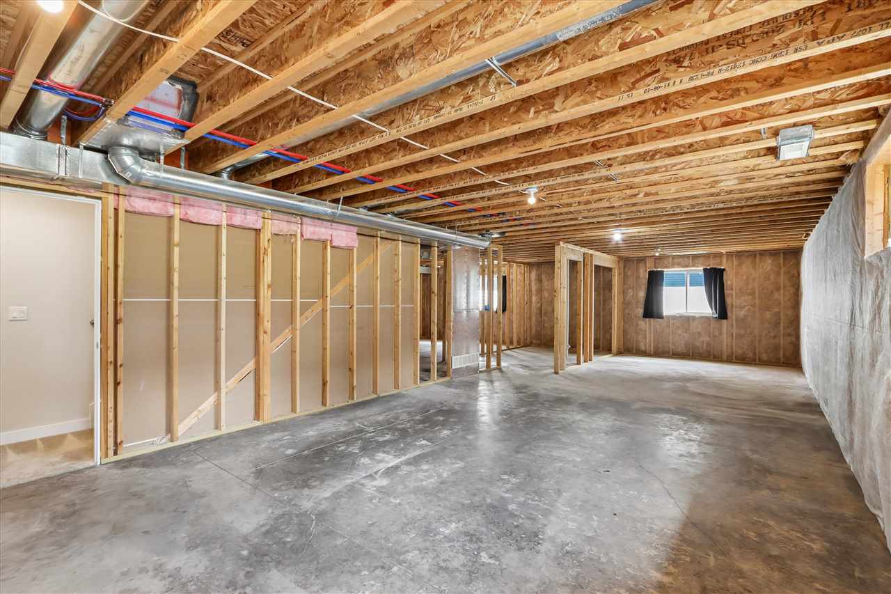 559 Dakota Avenue Tiffin IA 52340
