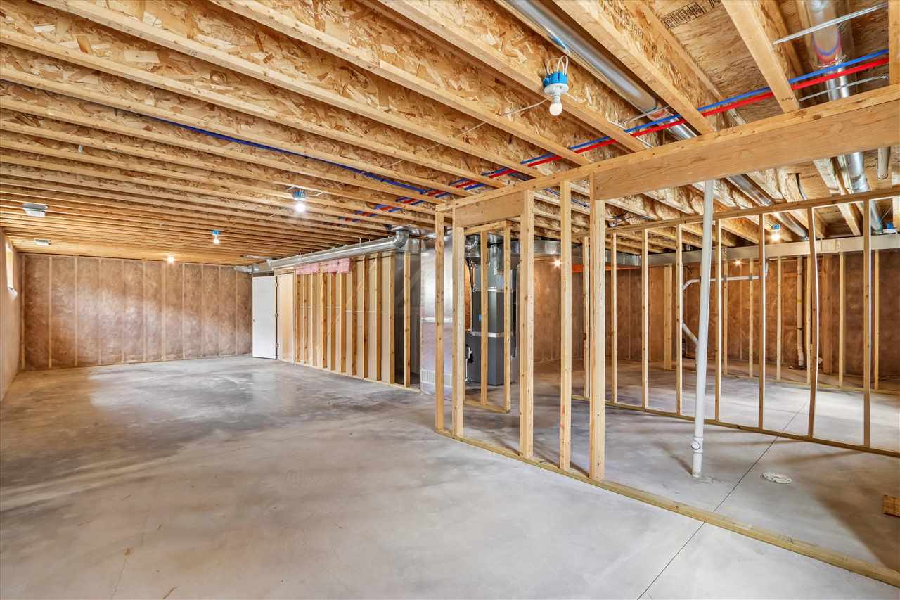 559 Dakota Avenue Tiffin IA 52340