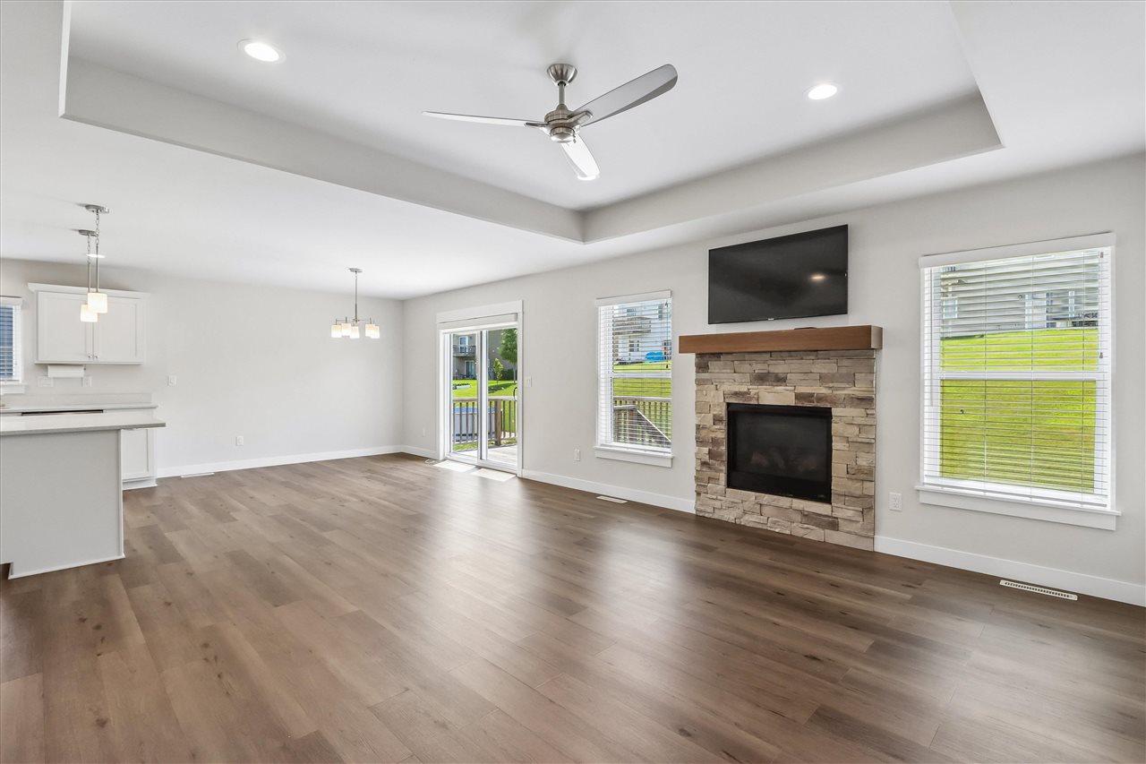 559 Dakota Avenue Tiffin IA 52340