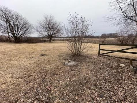 3011 Black Hawk Avenue NW Oxford IA 52322