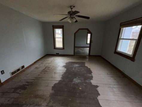 3011 Black Hawk Avenue NW Oxford IA 52322