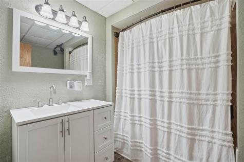 896 Climer Street Muscatine IA 52761