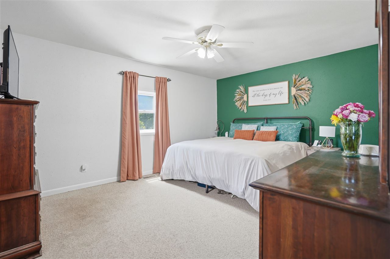 896 Climer Street Muscatine IA 52761
