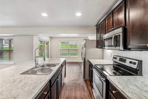 916 Jackson Street Tiffin IA 52340