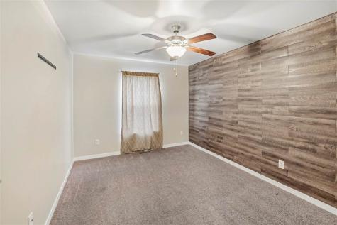 916 Jackson Street Tiffin IA 52340