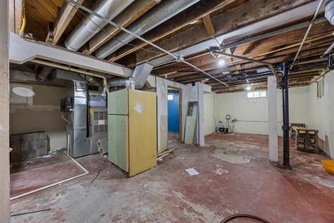 1050 27th Street NE Cedar Rapids IA 52402